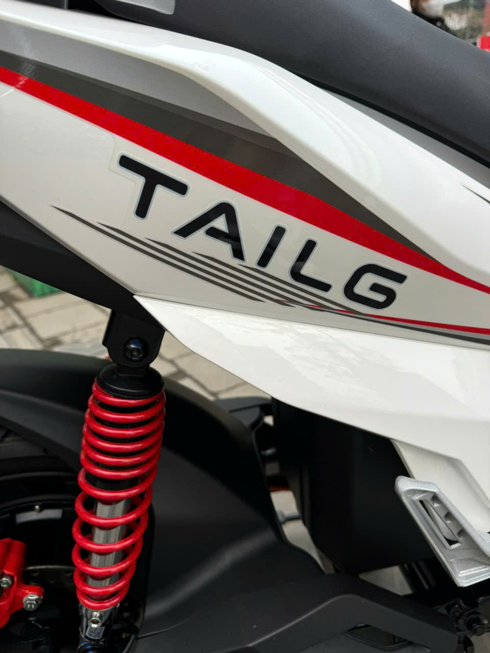 Nhiều mẫu xe điện được ưa chuộng v&igrave; dễ đi v&agrave; &iacute;t ph&aacute;t sinh chi ph&iacute;